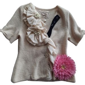 Anthropologie Archival Collection cream ivory flowers black bow peplum s…